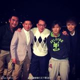 组图：众星欢乐拜大年 森碟可爱林依晨异国祝福