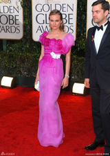 高清组图：戴安-克鲁格紫色礼服亮相红地毯