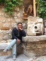 组图：姜武欧洲写真大片慢享优雅人生