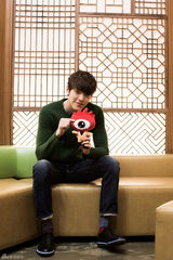 高清组图：对话金宇彬 想和李钟硕拿情侣奖