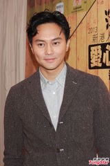 组图：张智霖否认购浅水湾豪宅