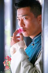 组图：《斗红颜》曝剧照 演绎江南首富后眷宅斗