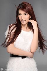 幻灯图：姜雅馨写真曝光 摄影师大赞皮肤好不修片