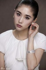 组图：王子文全新写真曝光 尽展青春俏丽