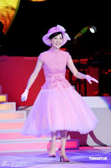 幻灯图集：凤飞飞入行41年 帽子天后欲创凤氏潮牌