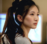 组图：《一仆二主》江疏影剧照 扮白领被赞清新