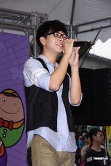 组图：胡夏获称“公益王子” 25日台北开唱