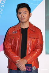 组图：杨幂获赞有功夫细胞 樊少皇为打戏脚趾骨折