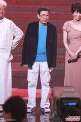 组图：无线46周年台庆亮灯 小生花旦齐出动