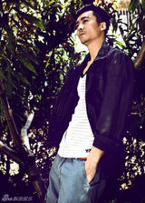 组图：吴超杂志大片演绎型男春光乍泄