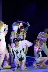 高清组图：青春美少女组合北京演唱会精彩图集