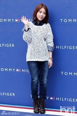 组图：神起昌珉FT在真刘仁娜等为品牌站台