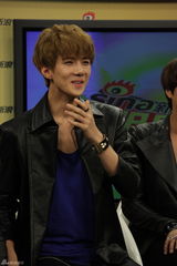 高清图：EXO-K世勋做客图回顾 卖萌大笑心情好