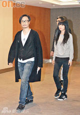 幻灯组图：阿Sa(蔡卓妍)郑中基深情泪眼宣布离婚 绝无第三者