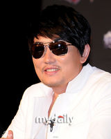 组图：韩歌手李承哲等出席《superstarK4》发布会