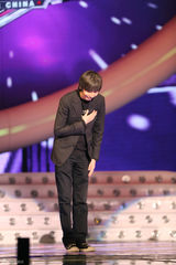 高清图：《中国星》启动淘汰赛 12强新造型亮相