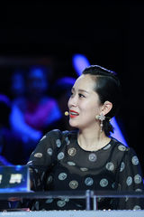 组图：郭富城《好舞蹈》嫁女 现场调戏村花海清