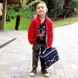 组图：5岁时尚小潮男走红网络迷倒女粉丝