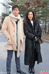 组图：钟嘉欣为戏玩魔术 险勒死延政勋助手