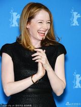 组图：《到达月球》发布 奥托搂导演布鲁诺亮相