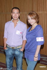 组图：《人约离婚后》首映 佘诗曼不惧嫩模性感抢镜