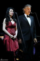 高清组图：安德烈-波切利在北京国家体育馆演唱