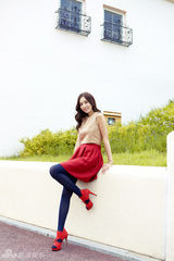 组图：韩国演员金有美秋装写真 清新时尚洋气十足