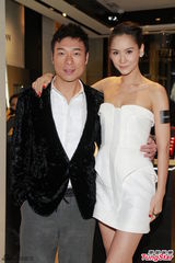 组图：许志安新年狂吃发福 大赞郑秀文煮菜厉害