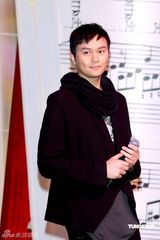 高清图：张智霖等齐聚音乐汇展颁奖 容祖儿夺九奖