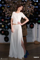 组图：林凡携新专辑归来 变美亮相否认整形