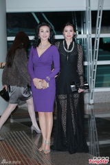 组图：汪圆圆婚礼甜蜜长吻 吴君如李嘉欣等到场