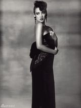 高清组图：韩星李孝利杂志写真 化身冷艳贵妇