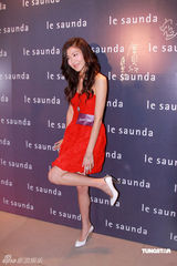 幻灯图：李彩华泰国买楼  Jessica C等名模走秀