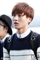 组图：韩团T-ara与SPEED共赴柬埔寨办演唱会