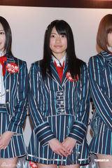 组图：AKB48香港举行握手会 防骚扰要歌迷先洗手