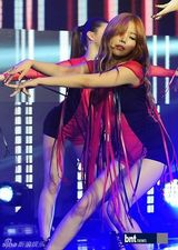 组图：AfterSchool出演音乐节目展性感舞台