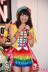 组图：SKE48三位团员来台 彩色裙装亮眼抢镜