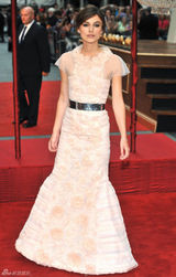 组图：《安娜-卡列琳娜》首映 凯拉与裘德-洛现身