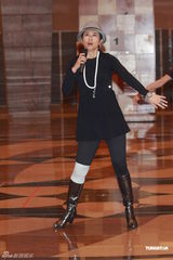 组图：叶倩文个唱挑战拉丁舞 回想早年拍片辛酸史