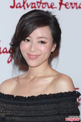 组图：张静初任贤齐等优雅亮相品牌活动