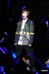 组图：五月天诺亚方舟平安夜演唱会万名歌迷同贺