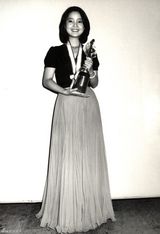 组图：邓丽君气质写真 娇俏少女蜕变巨星