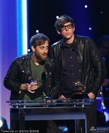 组图：黑键乐队获最佳摇滚歌曲最佳摇滚专辑