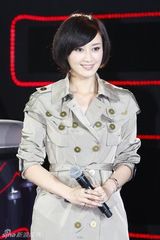 高清图：赵子琪代言百年经典座驾 为父亲传递亲情