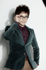 高清图：韩星朴施厚将会上海影迷 精美写真先睹为快