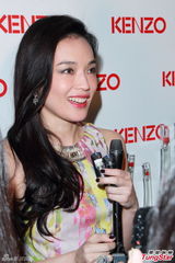 组图：舒淇力撑周星驰不小气 否认被星爷追求