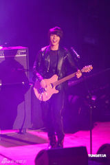 幻灯图：FTIsland台北开唱 主唱李弘基魅力四射