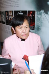 组图：罗文纪念展香港举行 关菊英姜大伟陈百祥出席