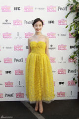 组图：倪妮现身小奥斯卡颁奖礼