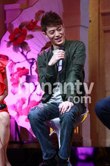 组图：笑傲江湖见面会 霍建华感慨与乔恩再合作